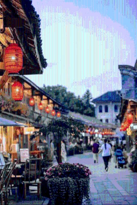 父母不让你干活，对亲戚邻居又说你懒，难受？